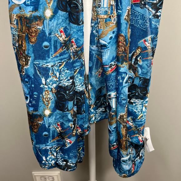 New Disney Parks Authentic Star Wars Neck Scarf Wrap Luke Leia Han Solo R2-D2 - Picture 8 of 10